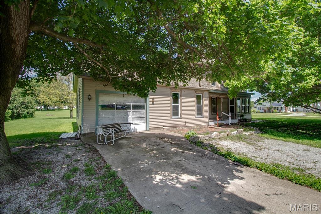 115 North Main Street Modesto, IL 62667 - Photo 37 of 57