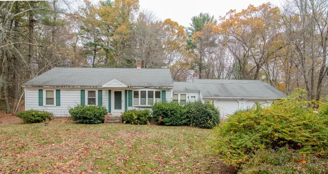 $549,900 | 17 Drinkwater Road, Hampton Falls, NH 03844