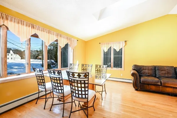 $749,900 | 7 Randall Road, Rochester, MA 02770