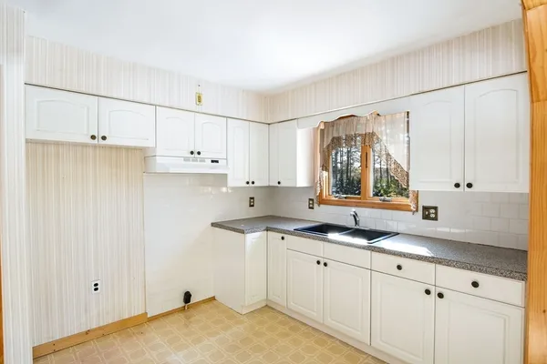 $749,900 | 7 Randall Road, Rochester, MA 02770