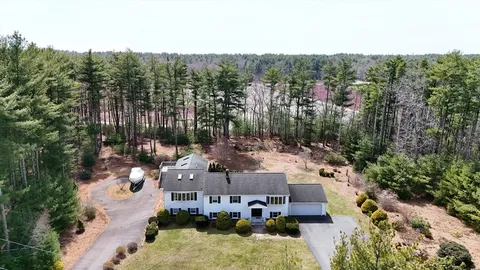 $699,900 | 7 Randall Road, Rochester, MA 02770
