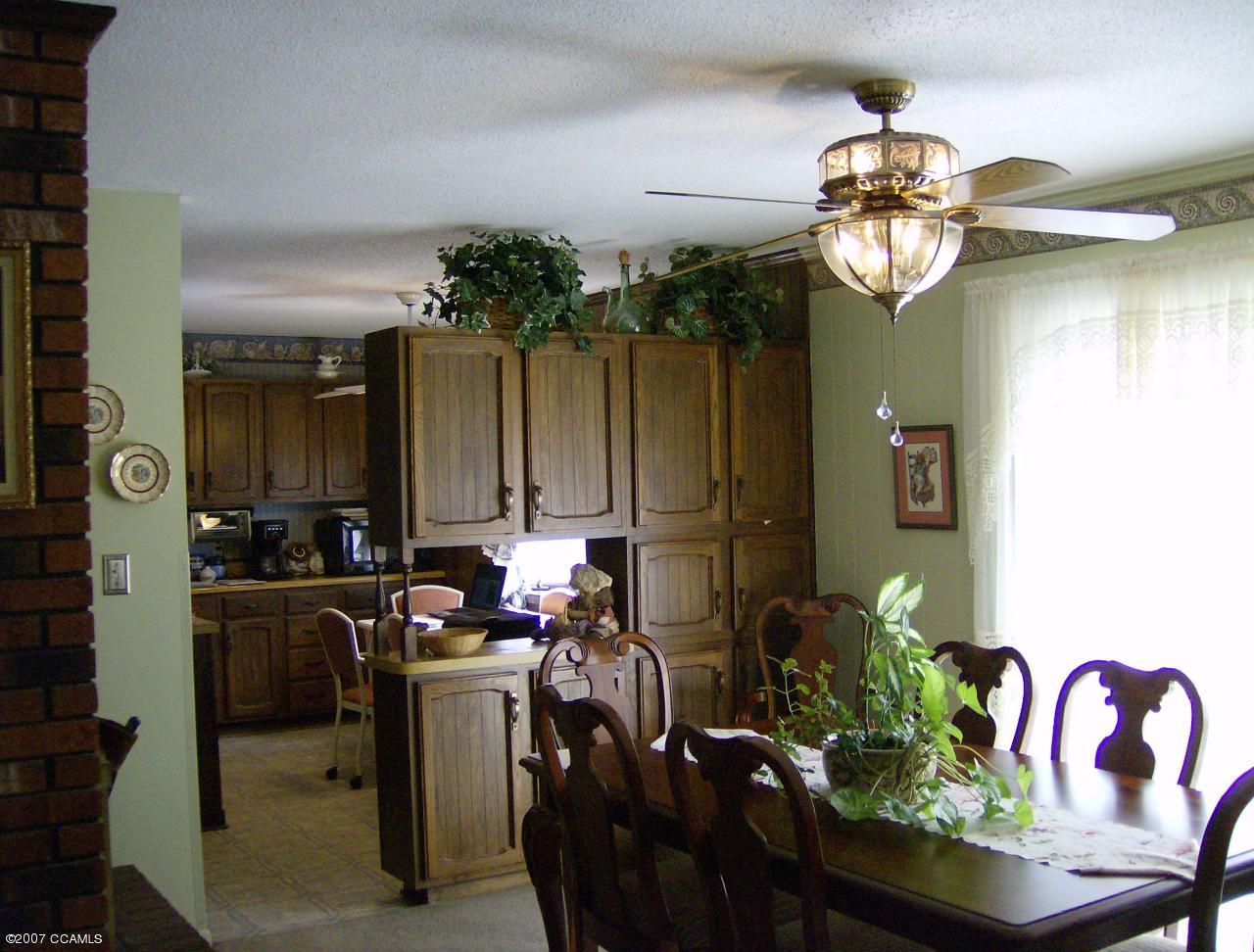207 Graham Road Newport, NC 28570 - Photo 8 of 12 dining room