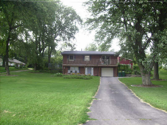 1782 Leonard Road Rockford, IL 61109 - Photo 1 of 3 Gallery Image 1