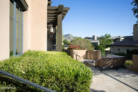 $4,995,700 | 19481 North 98th Place, Scottsdale, AZ 85255