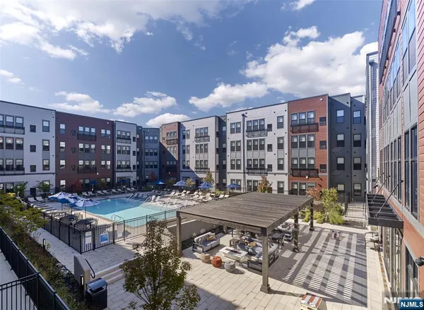 $3,100 | 51 Okner Parkway, Unit 2029, Livingston, NJ 07039