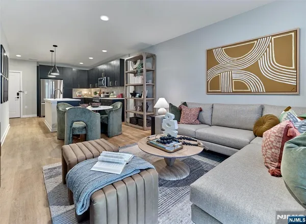 $3,100 | 51 Okner Parkway, Unit 2029, Livingston, NJ 07039