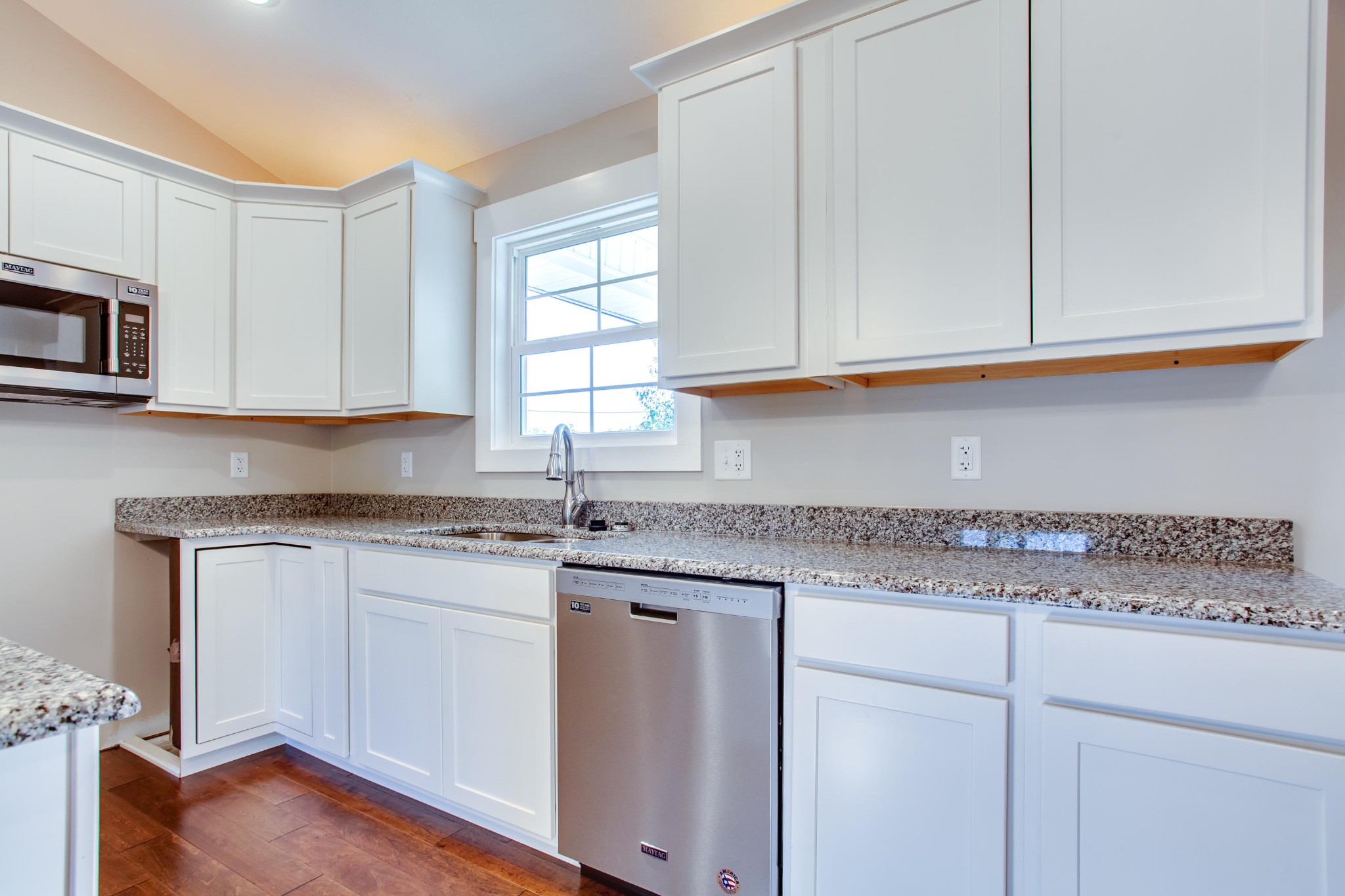 5903 Whisper Ridge Lane Corryton, TN 37721 - Photo 10 of 31 Gallery Image 10