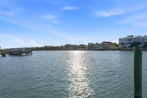 $949,000 | 544 Pinellas Bayway South, Unit TH13, Tierra Verde, FL 33715