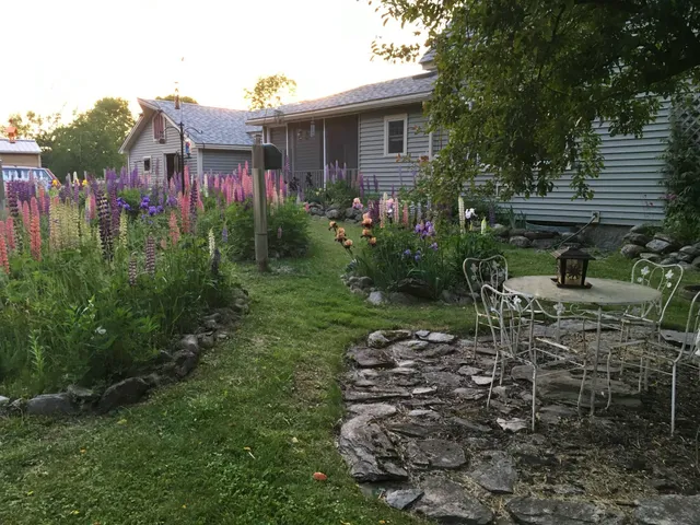 $415,000 | 309 N Road, Winterport, ME 04496