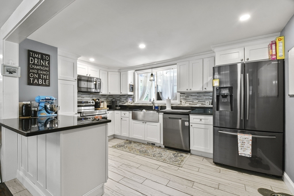 75 Liberty Street Middleton, MA 01949 - Photo 10 of 21 Gallery Image 10
