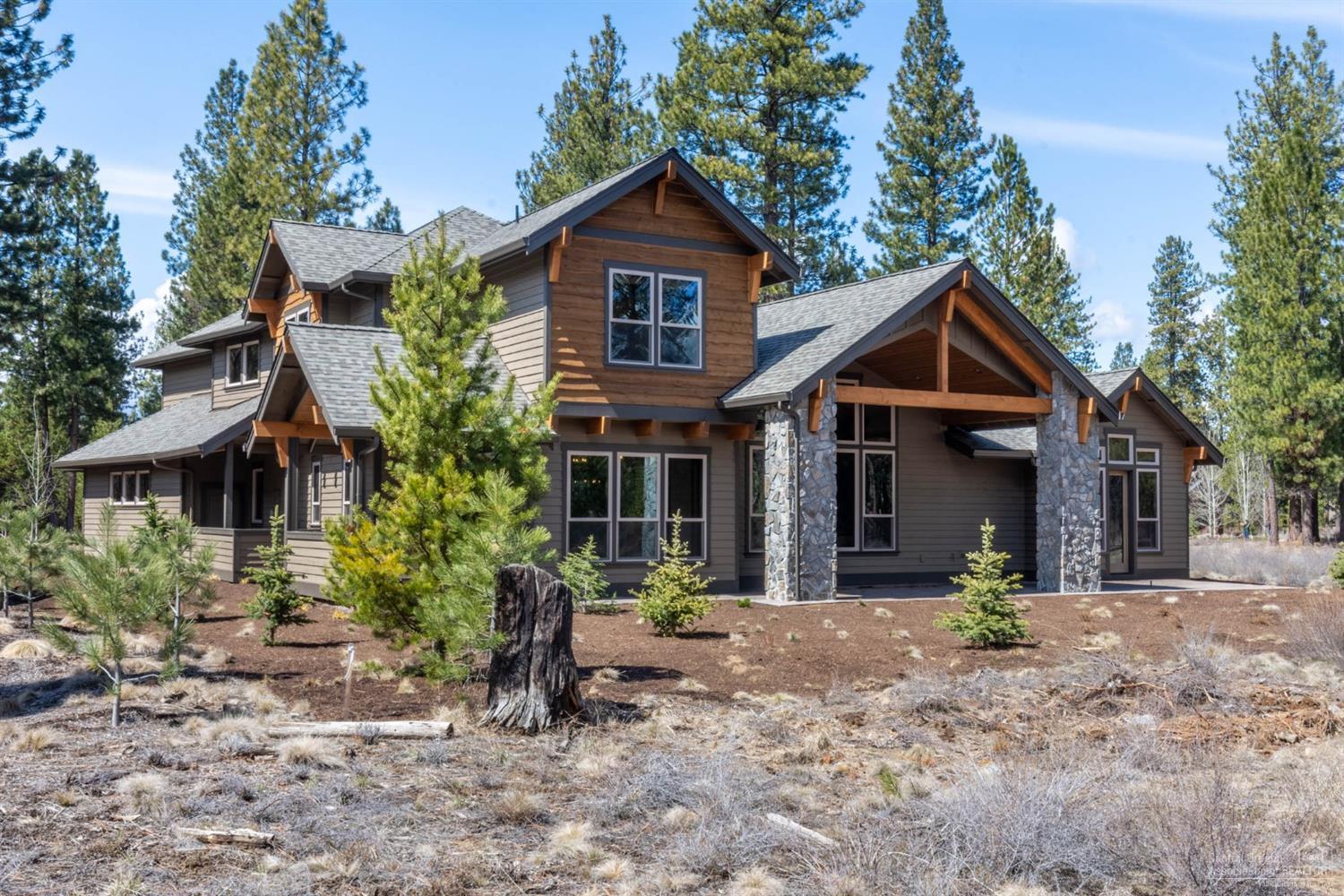56424 Fireglass Loop Bend, OR 97707 - Photo 20 of 25 Rear Patio