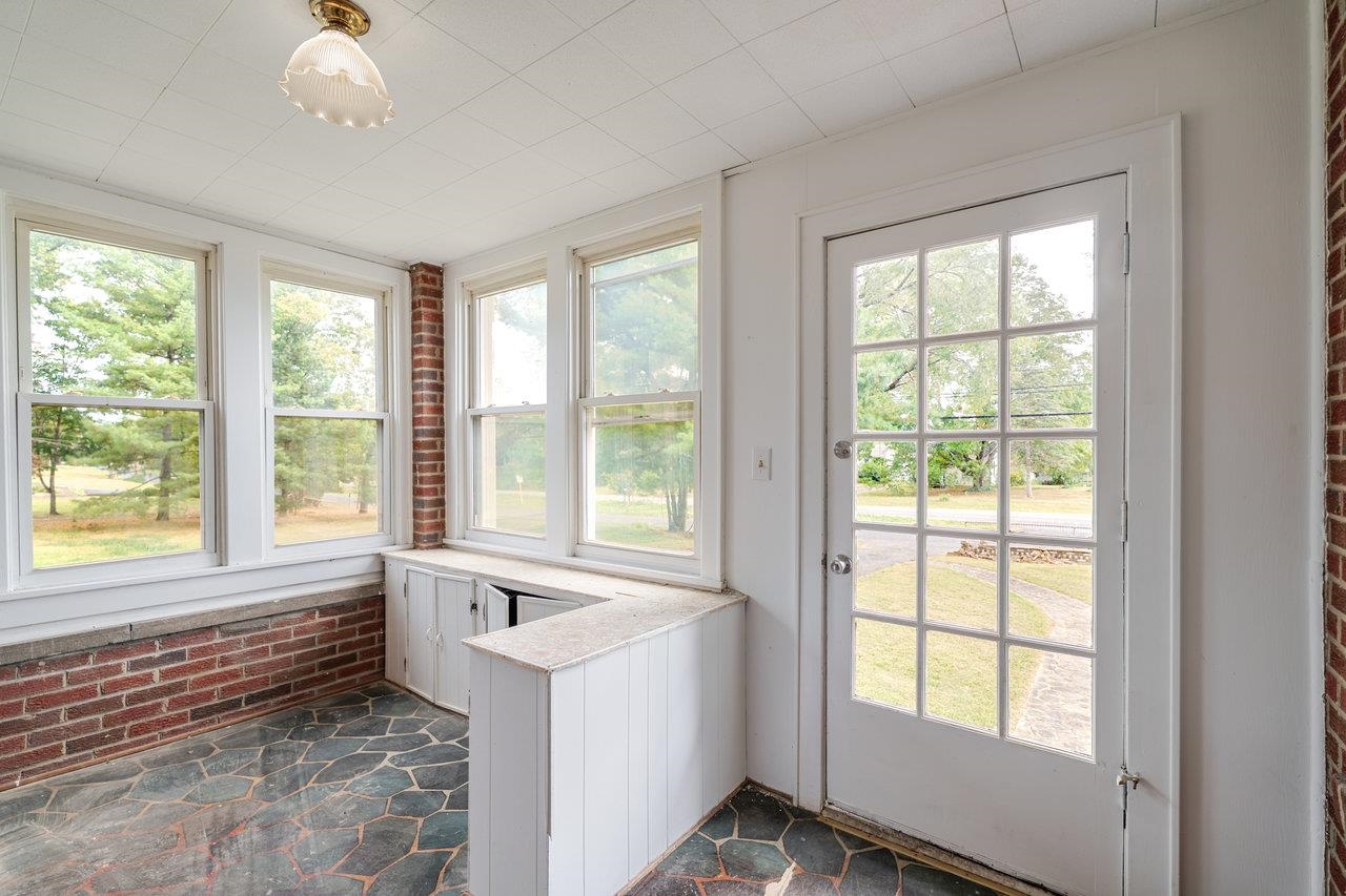 9571 Town Hall Road McGaheysville, VA 22840 - Photo 5 of 66