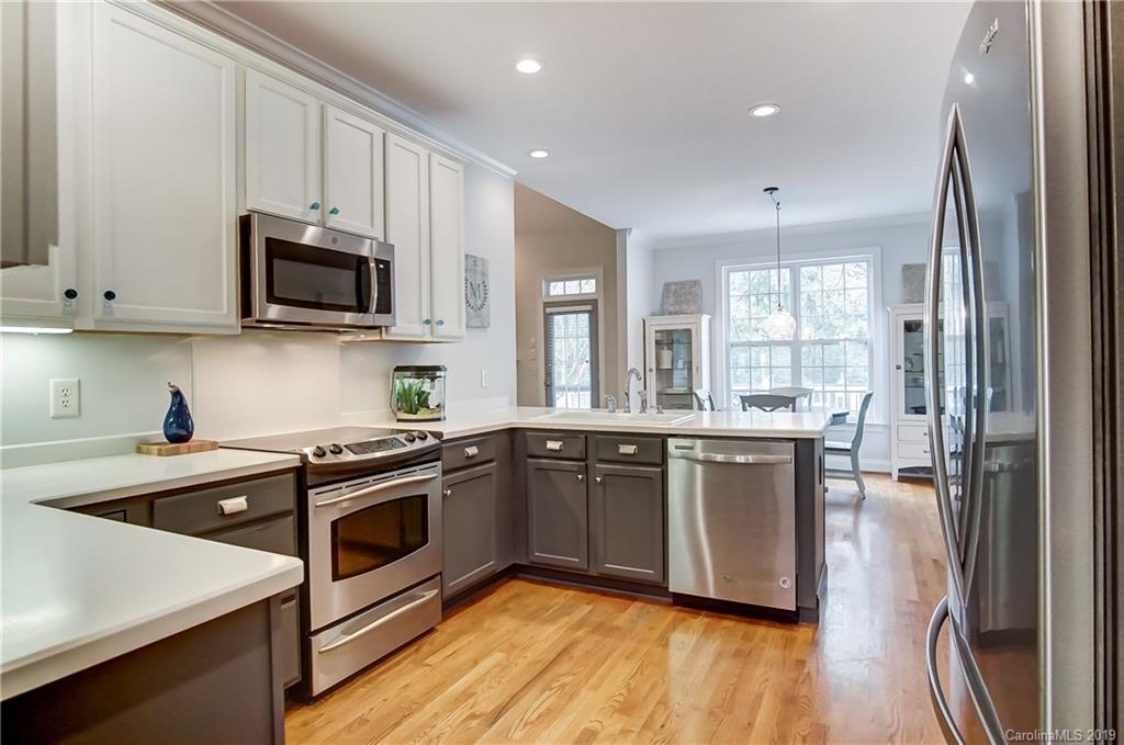 1064 Hunters Run Drive Tega Cay, SC 29708 - Photo 14 of 40 Gallery Image 14
