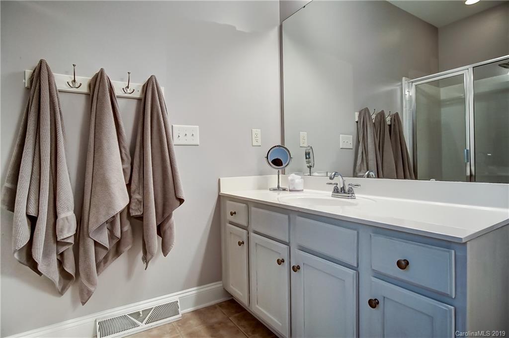 1064 Hunters Run Drive Tega Cay, SC 29708 - Photo 21 of 40 Gallery Image 21