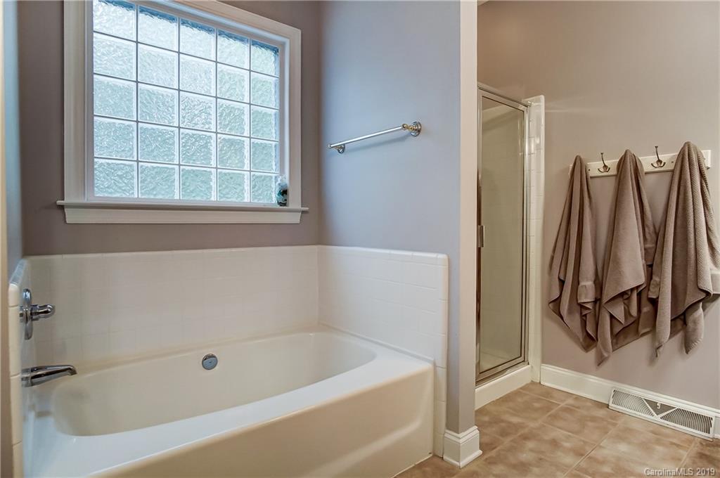 1064 Hunters Run Drive Tega Cay, SC 29708 - Photo 22 of 40 Gallery Image 22