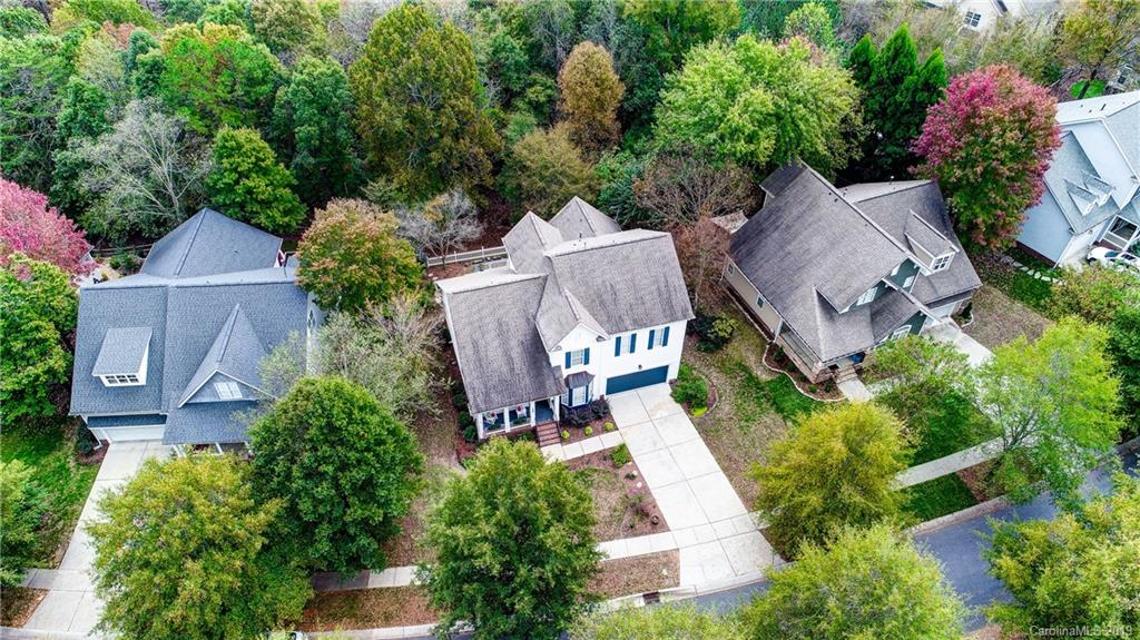 1064 Hunters Run Drive Tega Cay, SC 29708 - Photo 38 of 40 Gallery Image 38