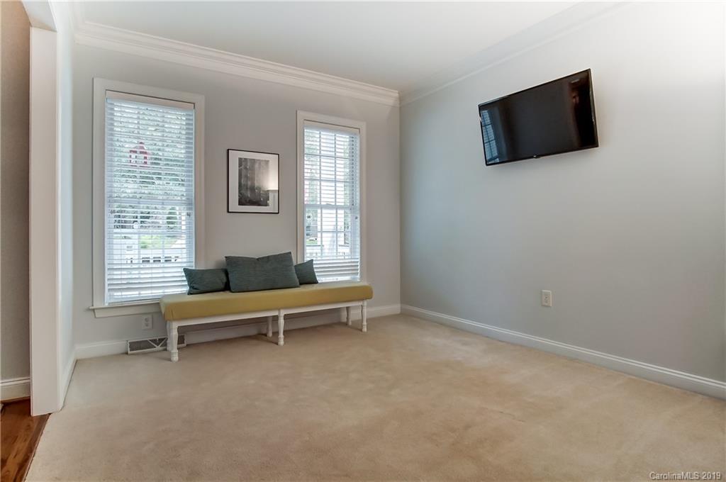 1064 Hunters Run Drive Tega Cay, SC 29708 - Photo 6 of 40 Gallery Image 6