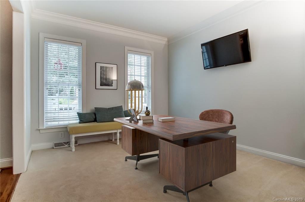 1064 Hunters Run Drive Tega Cay, SC 29708 - Photo 7 of 40 Gallery Image 7