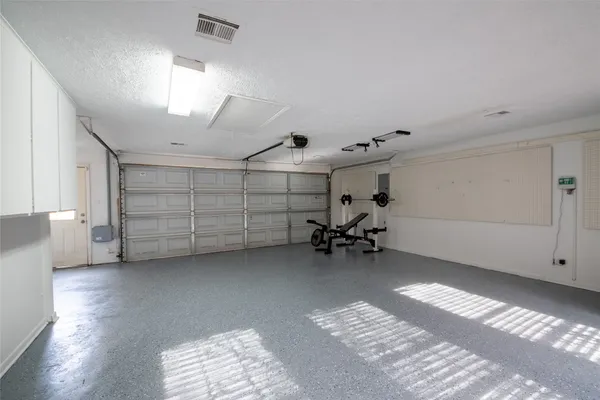 $4,600 | 2502 Lake Gardens Court, Kingwood, TX 77339