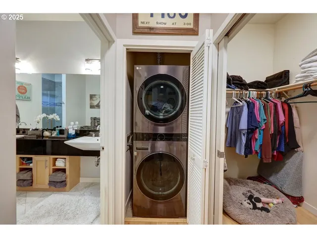 $369,900 | 3930 Abbey Lane, Unit A210, Astoria, OR 97103