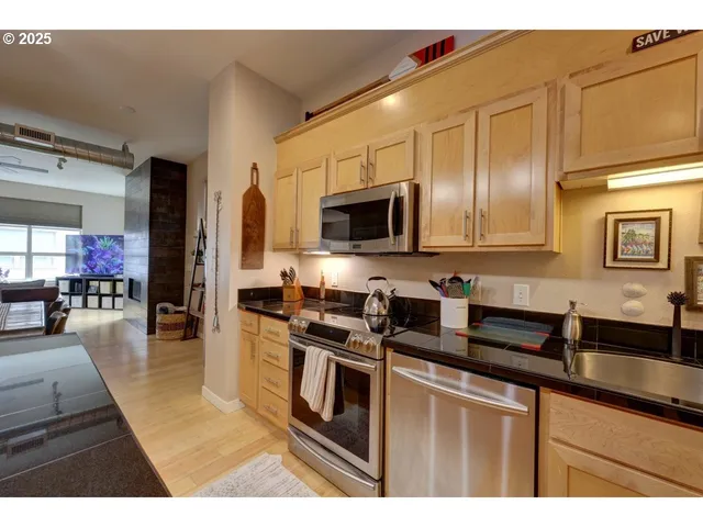 $369,900 | 3930 Abbey Lane, Unit A210, Astoria, OR 97103