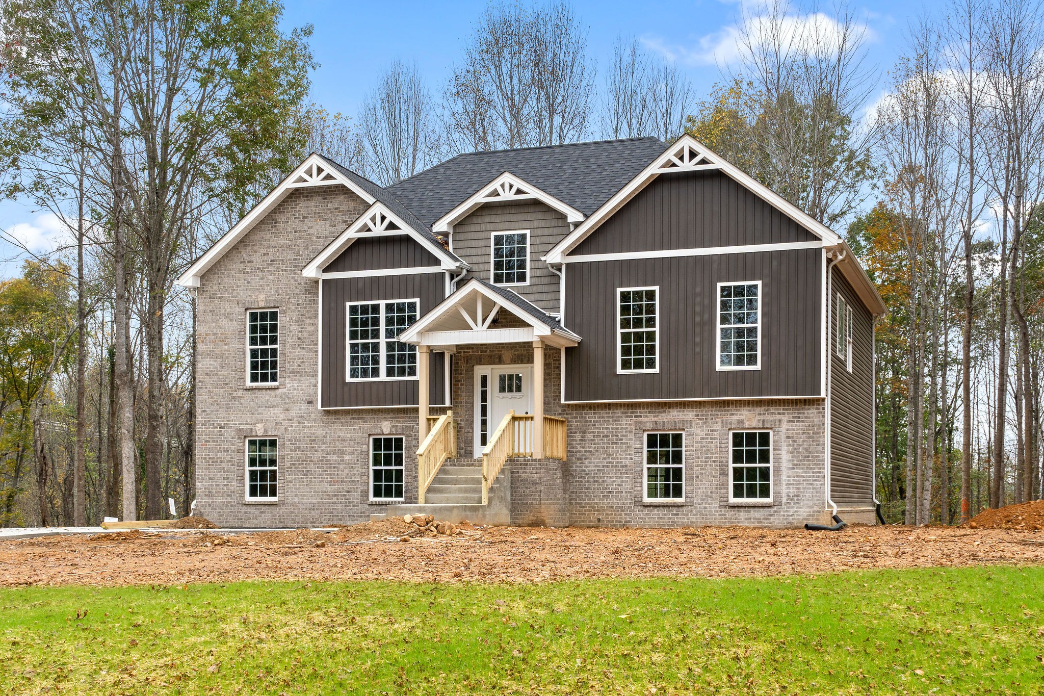2790 Russell Road Palmyra, TN 37142 - Photo 1 of 31 a front view of a house with a yard