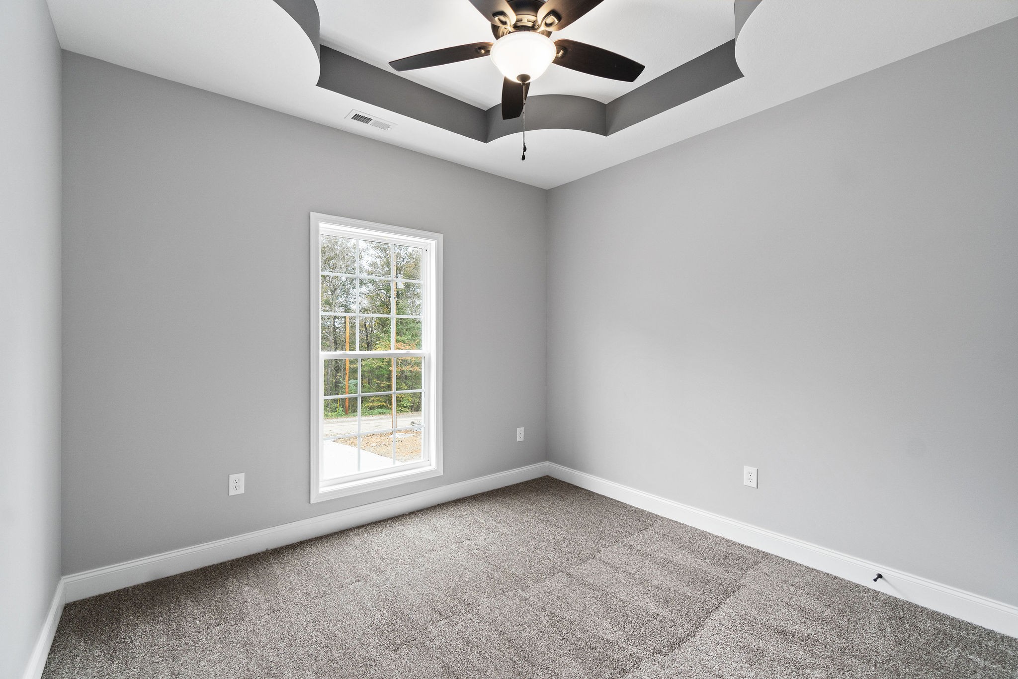 2790 Russell Road Palmyra, TN 37142 - Photo 19 of 31 a view of an empty room with a window