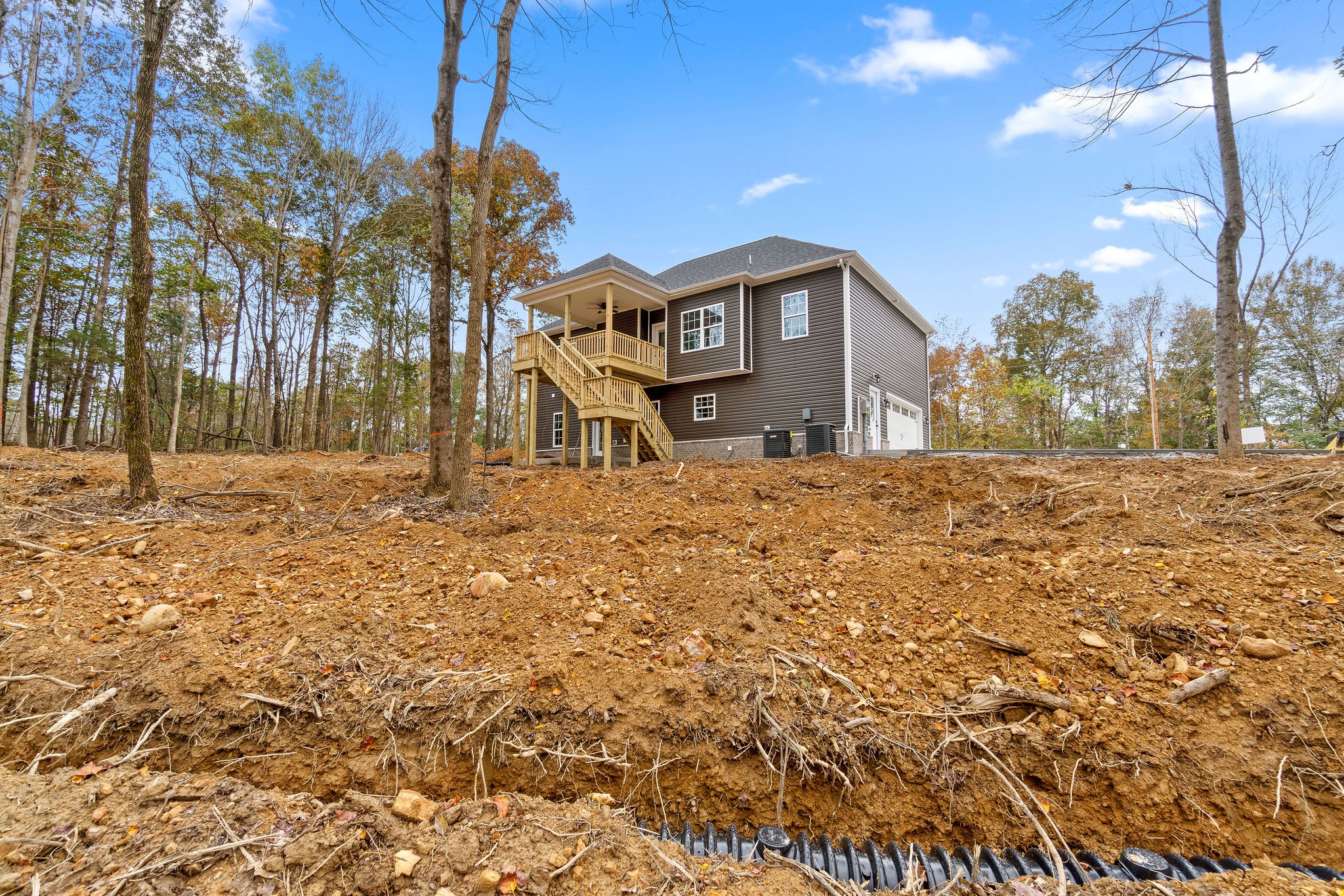2790 Russell Road Palmyra, TN 37142 - Photo 31 of 31 a front view of a house with a yard