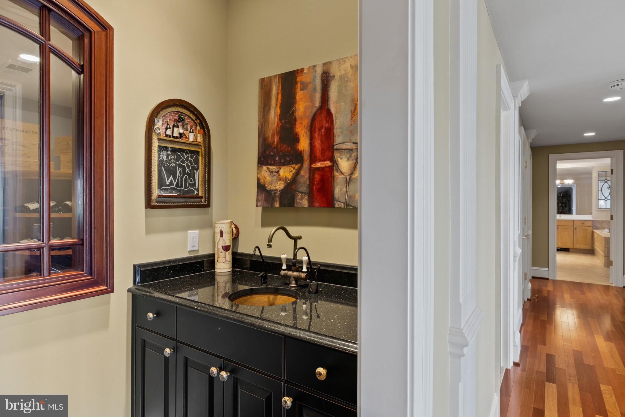 720 South River Landing Road Edgewater, MD 21037 - Photo 35 of 46 Wet bar