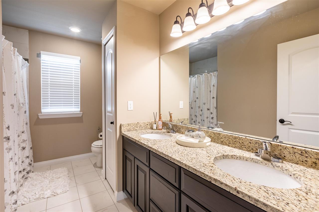 21948 Rio Grande Drive Macomb, MI 48044 - Photo 17 of 27 50071980-17.JPG