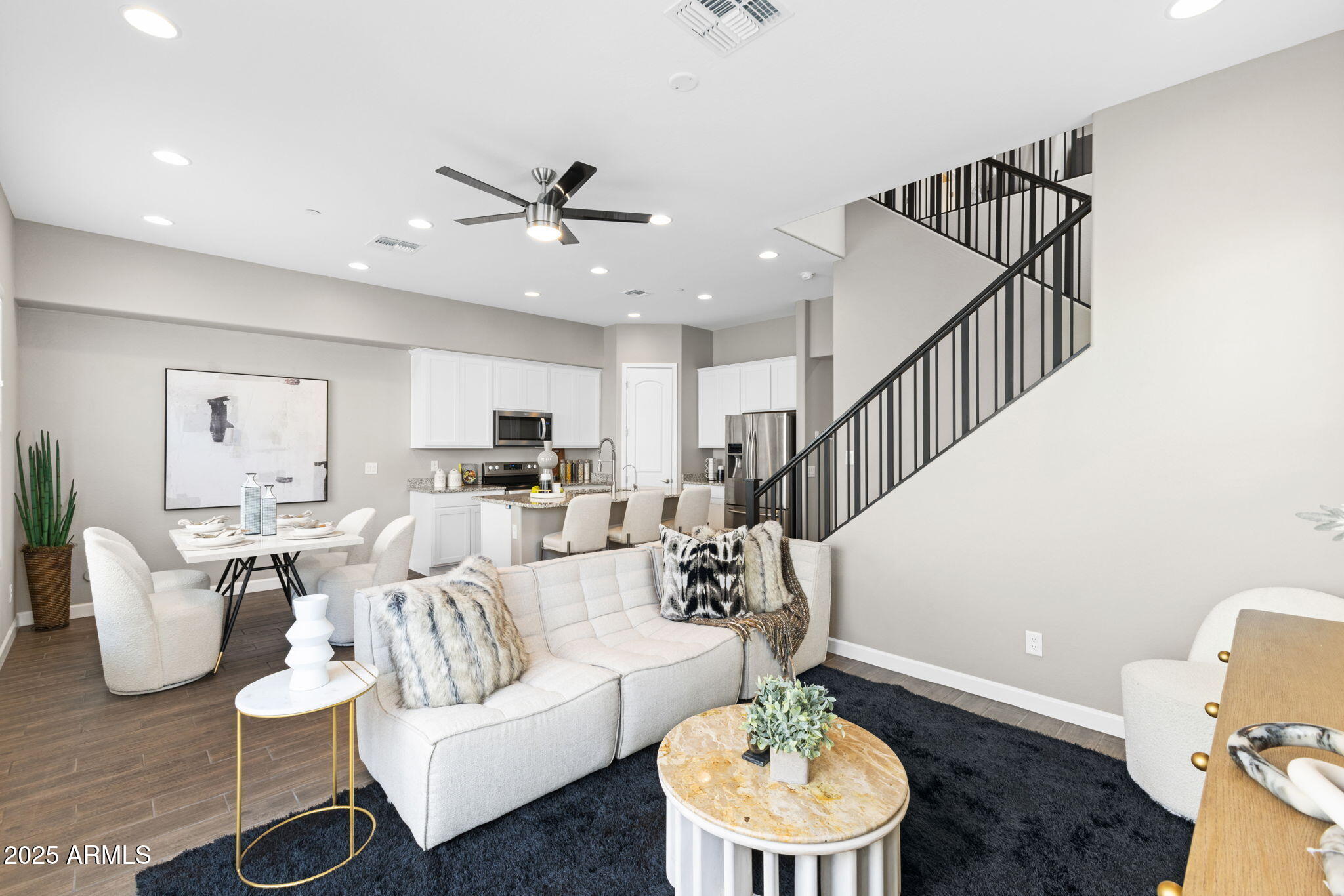 4344 East Granada Road Phoenix, AZ 85008 - Photo 13 of 37 Living Room