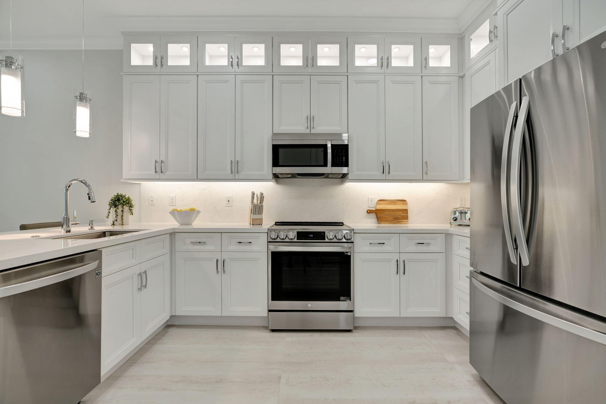 4680 Southeast Manatee Terrace Stuart, FL 34997 - Photo 10 of 34 15-web-or-mls-_MLP0462