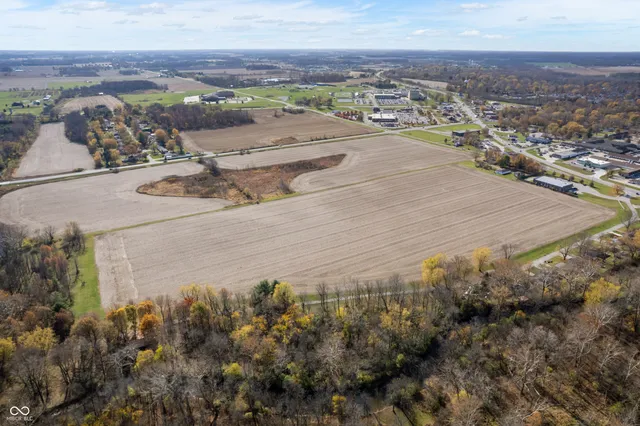 $1,200,000 | 6972 South 300 West, Pendleton, IN 46064