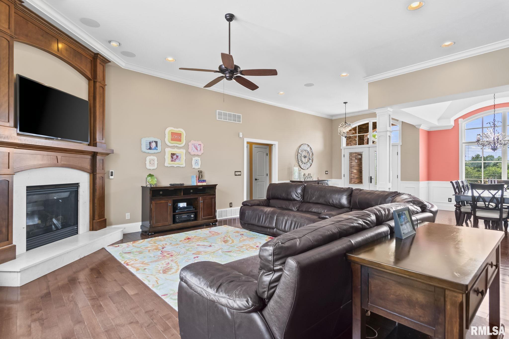 4509 Lynhurst Road Springfield, IL 62711 - Photo 6 of 58