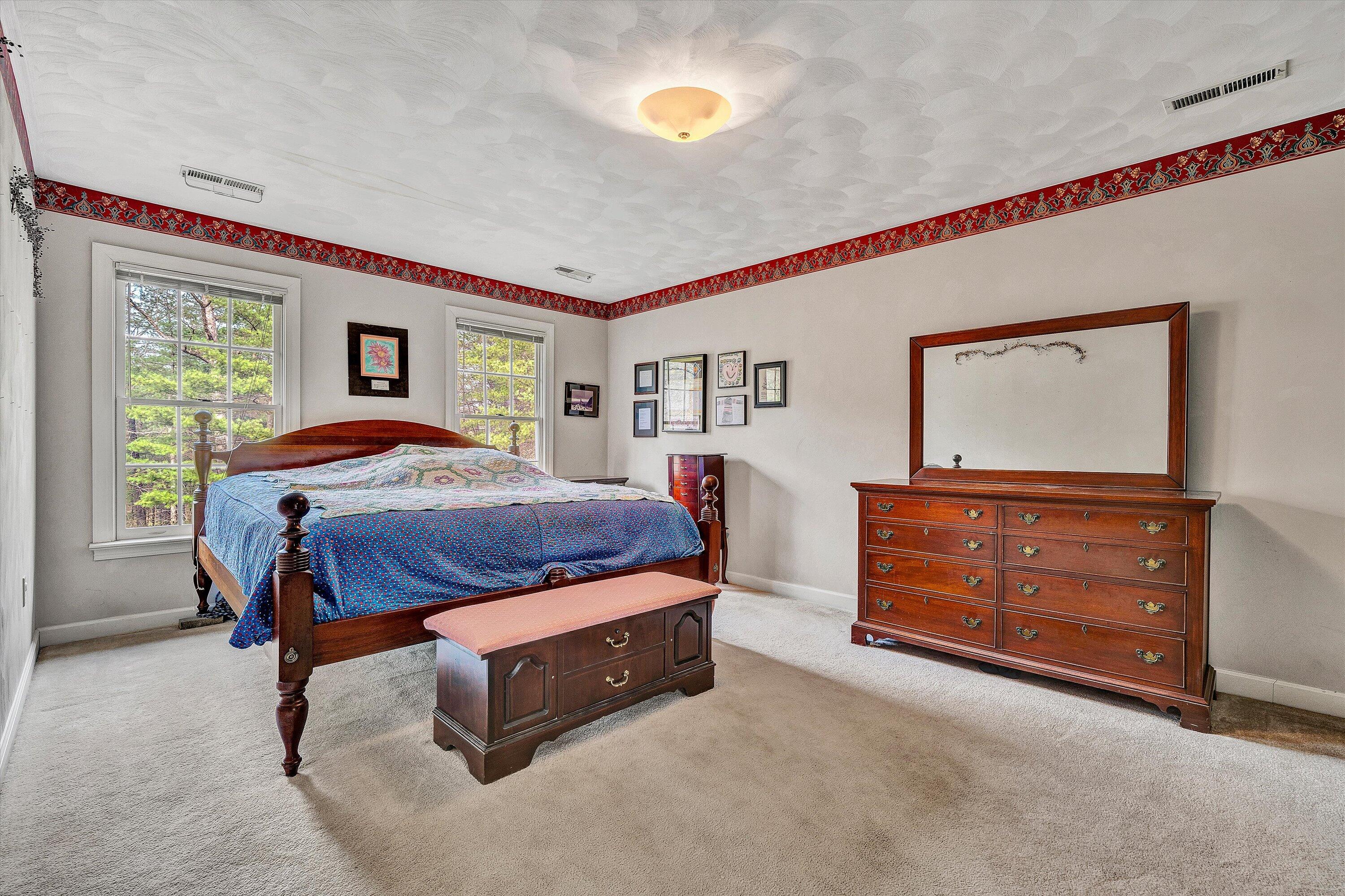 5504 South Roselawn Road Roanoke, VA 24018 - Photo 21 of 37 primary bedroom