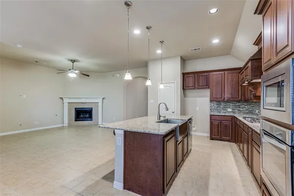 $2,400 | 6912 Grand Mesa Parkway, McKinney, TX 75070