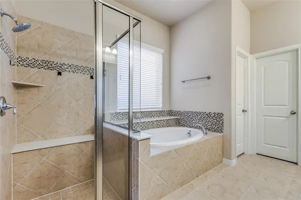 $2,400 | 6912 Grand Mesa Parkway, McKinney, TX 75070