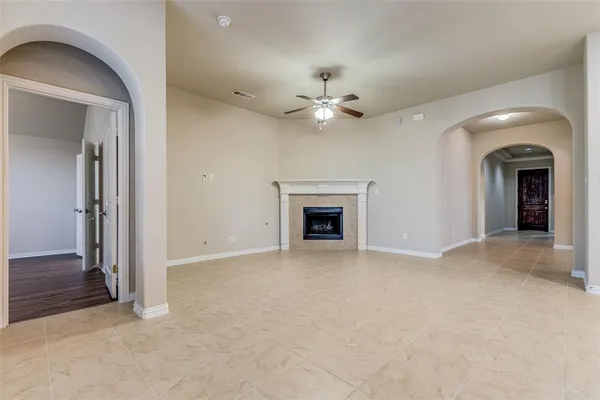 $2,400 | 6912 Grand Mesa Parkway, McKinney, TX 75070