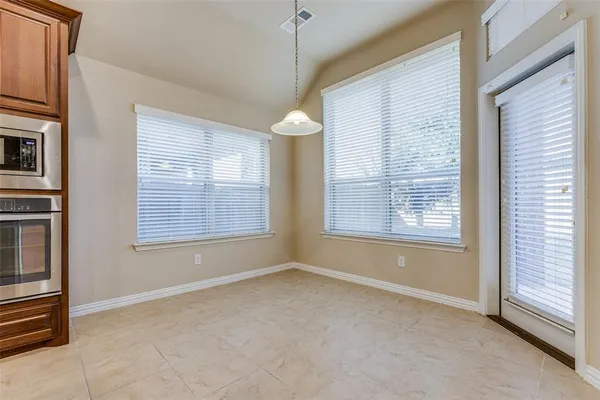 $2,400 | 6912 Grand Mesa Parkway, McKinney, TX 75070