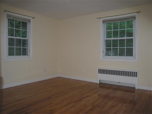 18 Dunster Road Bedford, MA 01730 - Photo 6 of 8 Gallery Image 6