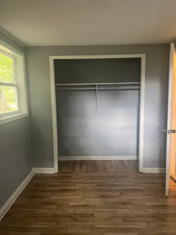 $800 | 2622 Hanson Street, Unit 1, Rockford, IL 61109