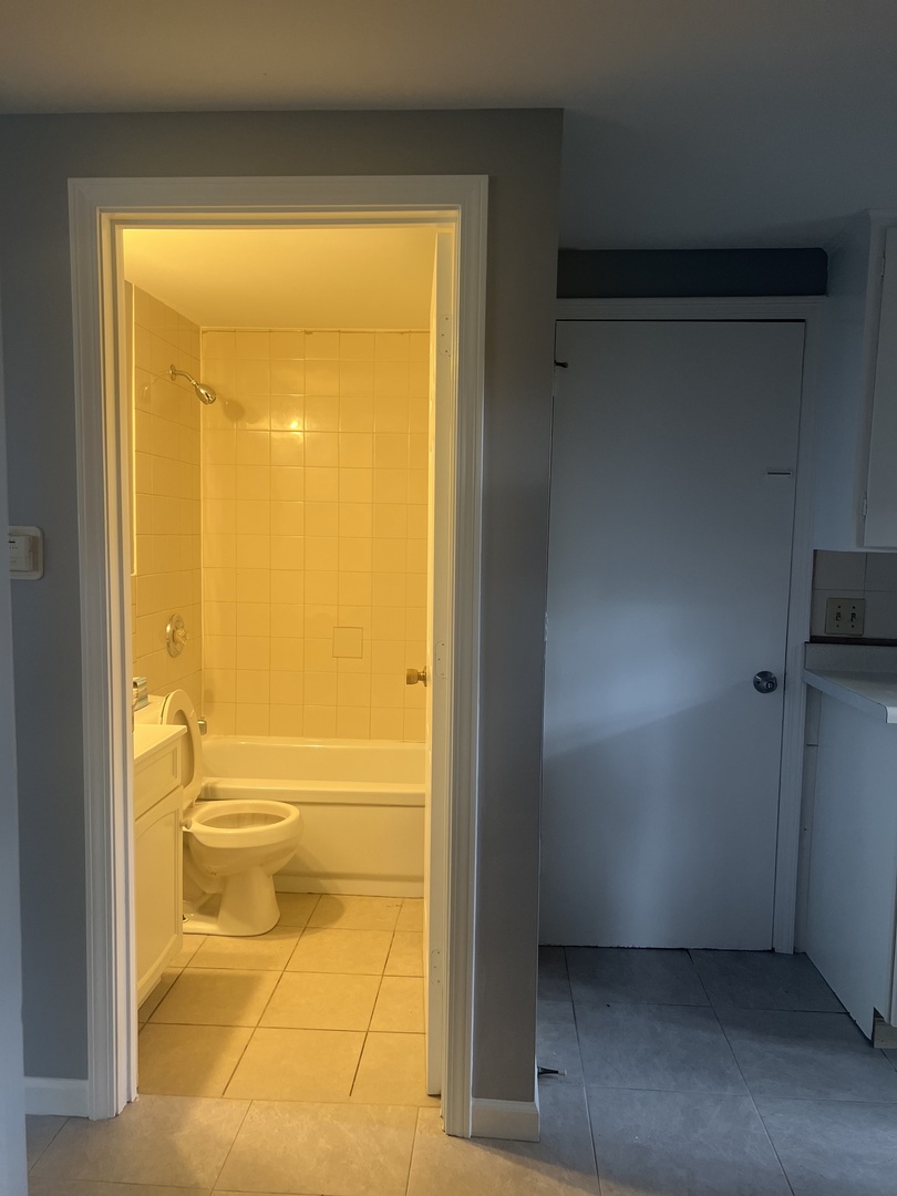 2622 Hanson Street, Unit 1 Rockford, IL 61109 - Photo 8 of 14