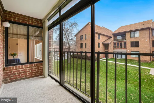 $218,900 | 15301 Beaverbrook Court, Unit 922B, Silver Spring, MD 20906