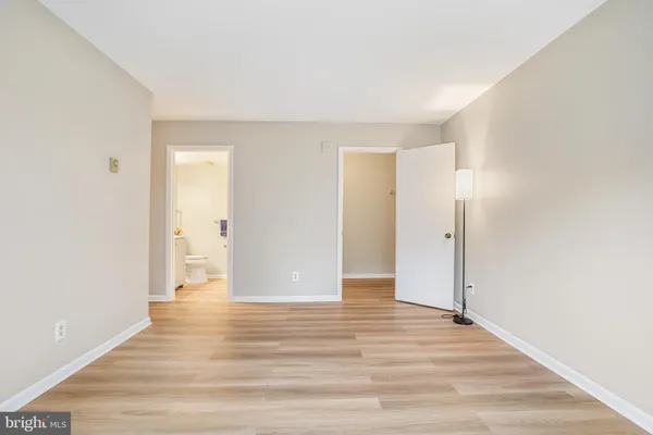 $218,900 | 15301 Beaverbrook Court, Unit 922B, Silver Spring, MD 20906