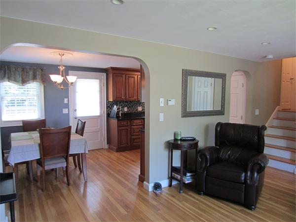 4 Garrity Road Burlington, MA 01803 - Photo 3 of 21 Gallery Image 3