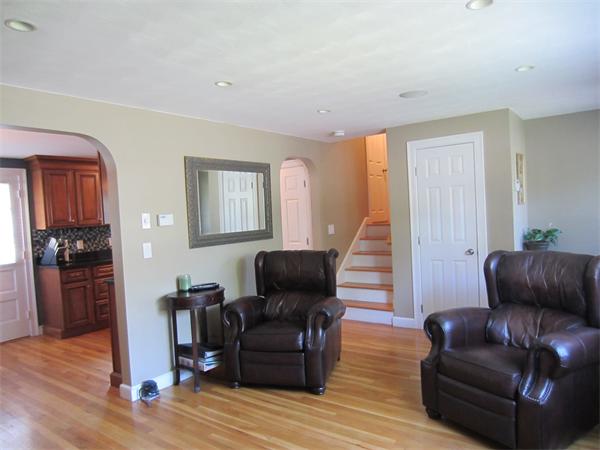 4 Garrity Road Burlington, MA 01803 - Photo 5 of 21 Gallery Image 5