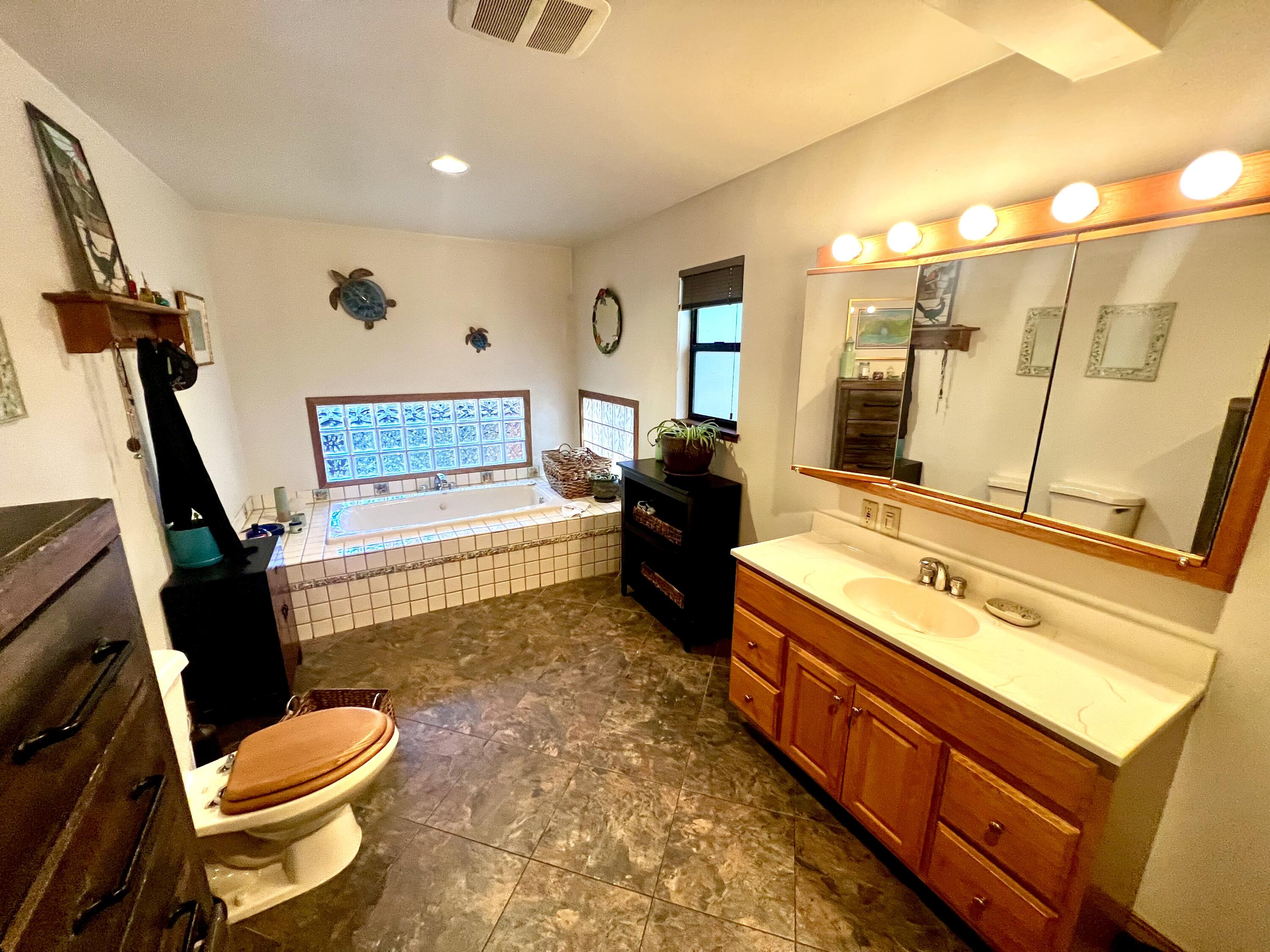 2400 Twin Trees Road Garberville, CA 95542 - Photo 41 of 56
