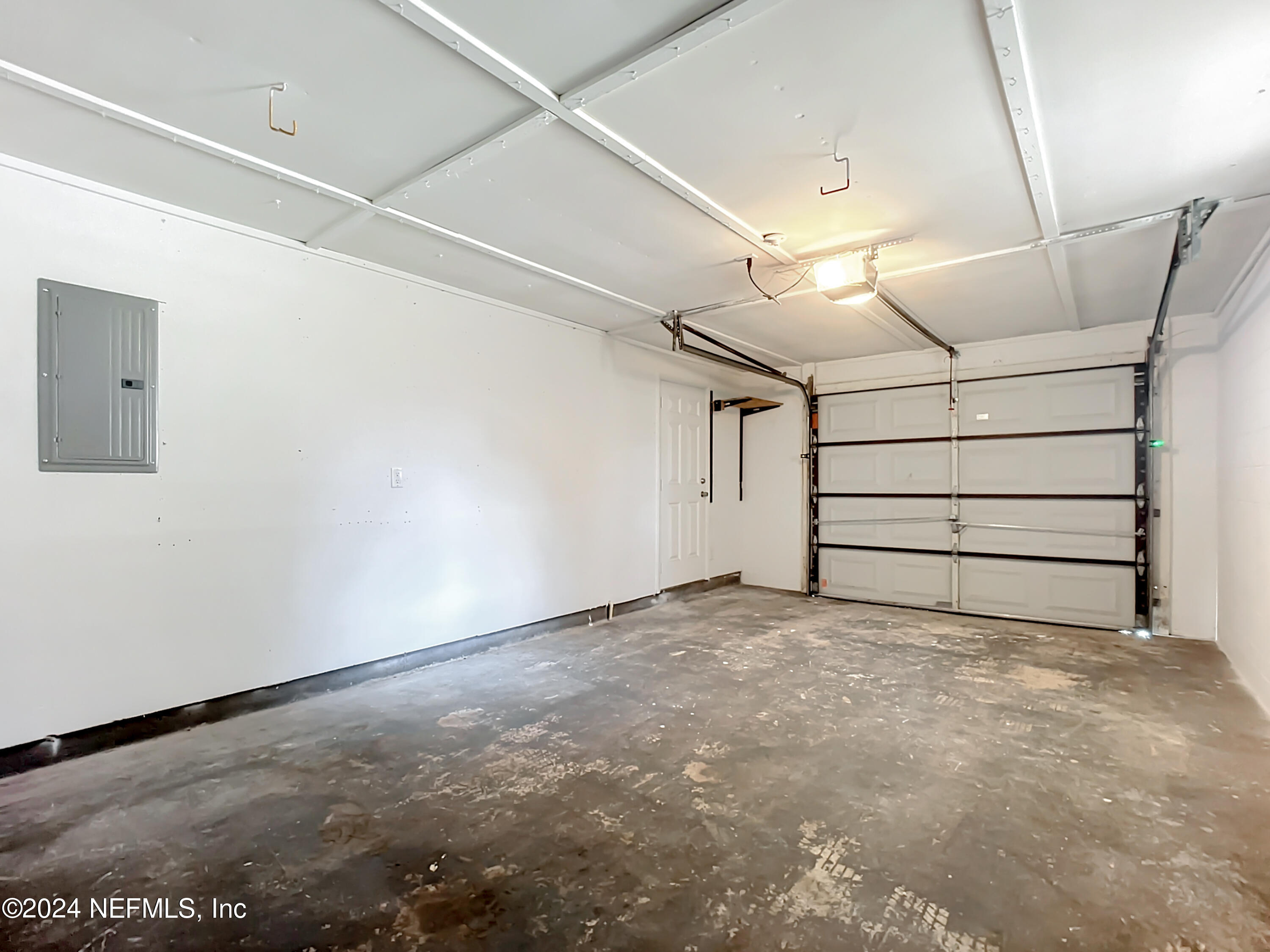 242 Shores Boulevard St. Augustine, FL 32086 - Photo 31 of 42 a view of a room with stairs