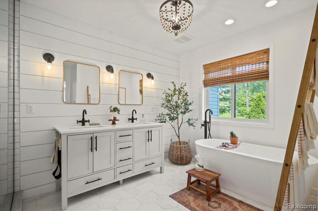 2668 Silverside Road Waterford, MI 48328 - Photo 45 of 61 Gallery Image 45