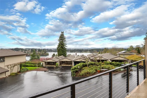 $375,000 | 3134 Sahali Drive, Unit N, Bremerton, WA 98310